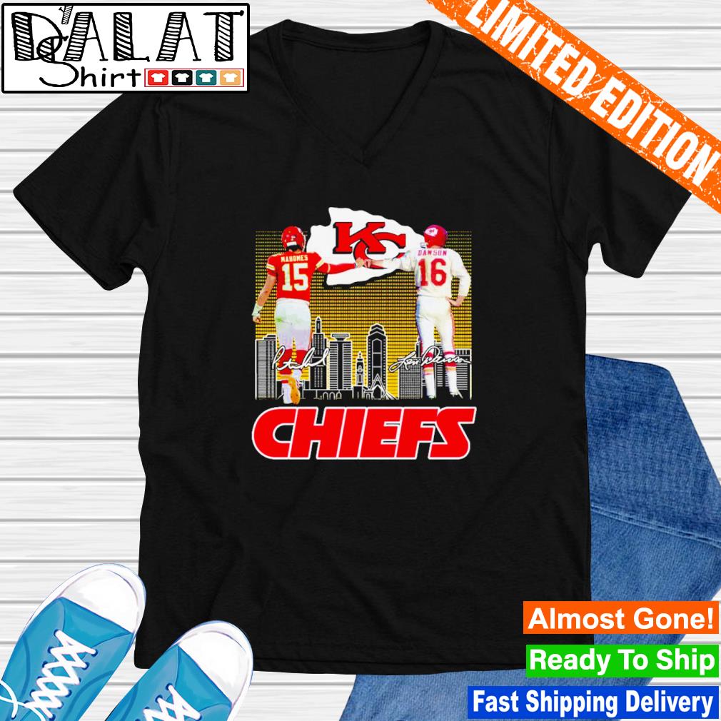 Official kansas City Chiefs Patrick Mahomes and Len Dawson signatures  shirt, hoodie, longsleeve, sweatshirt, v-neck tee