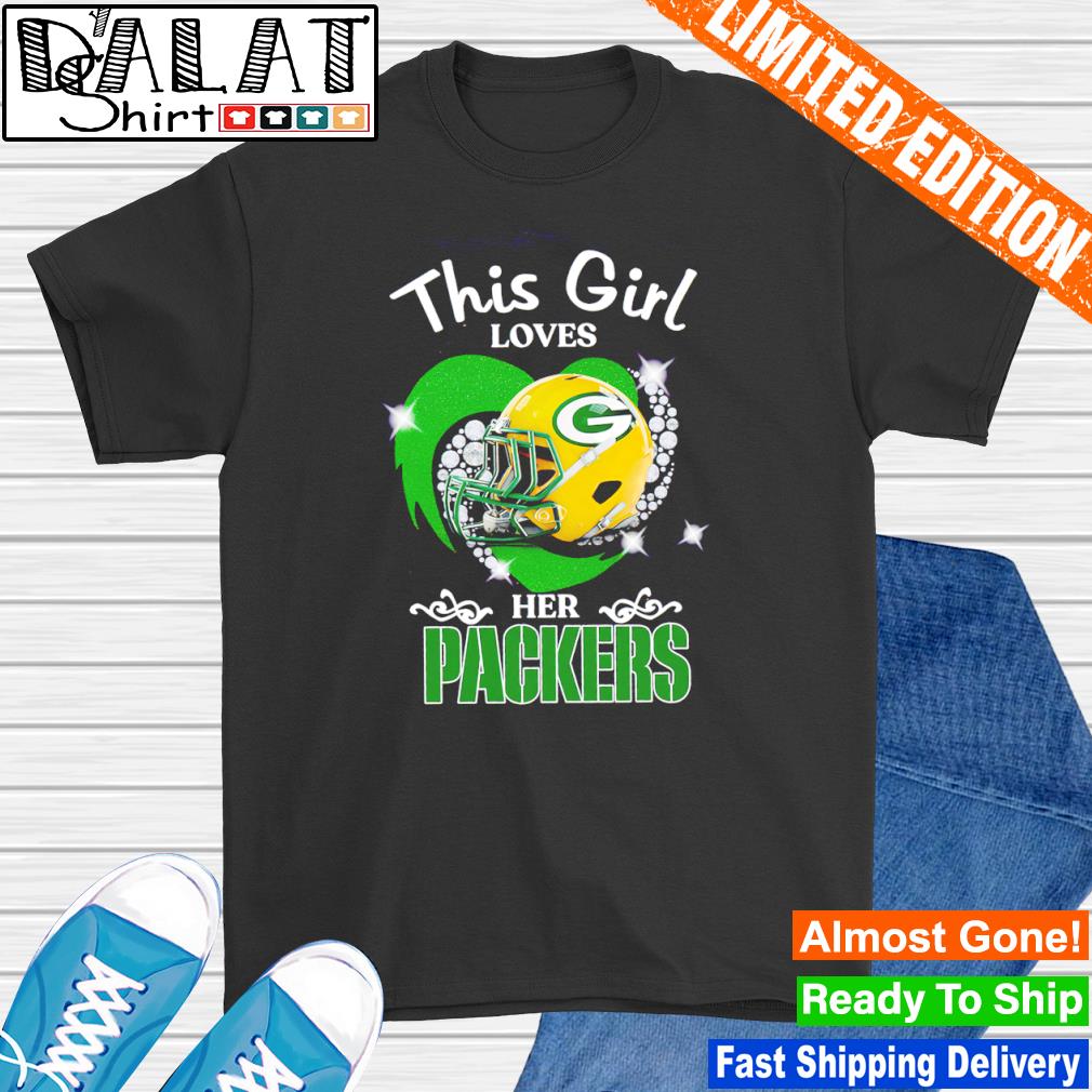 This girl loves her Green Bay Packers and Mickey Disney shirt - Dalatshirt