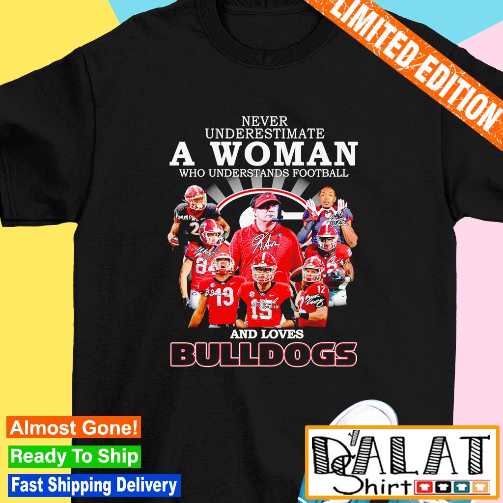 Official Never underestimate a woman who understands football and loves Arizona  Cardinals signatures shirt, hoodie, sweater, long sleeve and tank top