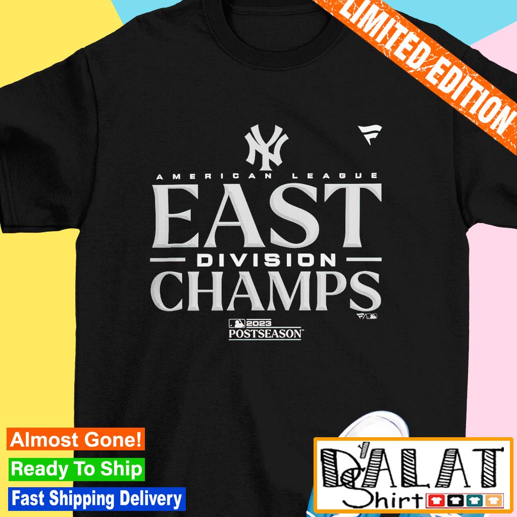 Men's New York Yankees Steel 2019 AL East Division Champions Base Runner  Roster T-Shirt