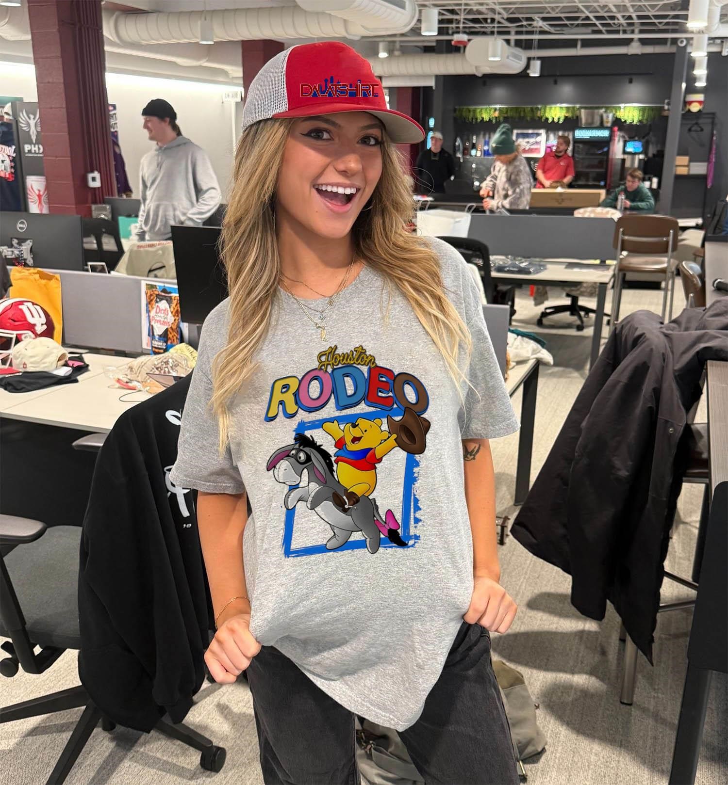 Houston Rodeo Winnie The Pooh Riding Eeyore Cowboy V-Neck-T-Shirt