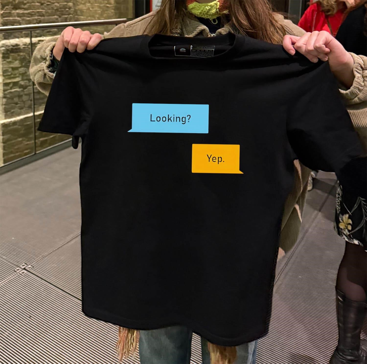 Looking Yep black-t-shirt