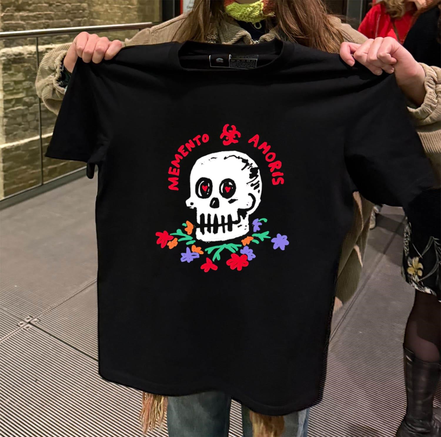 Memento Amoris Skull black-t-shirt