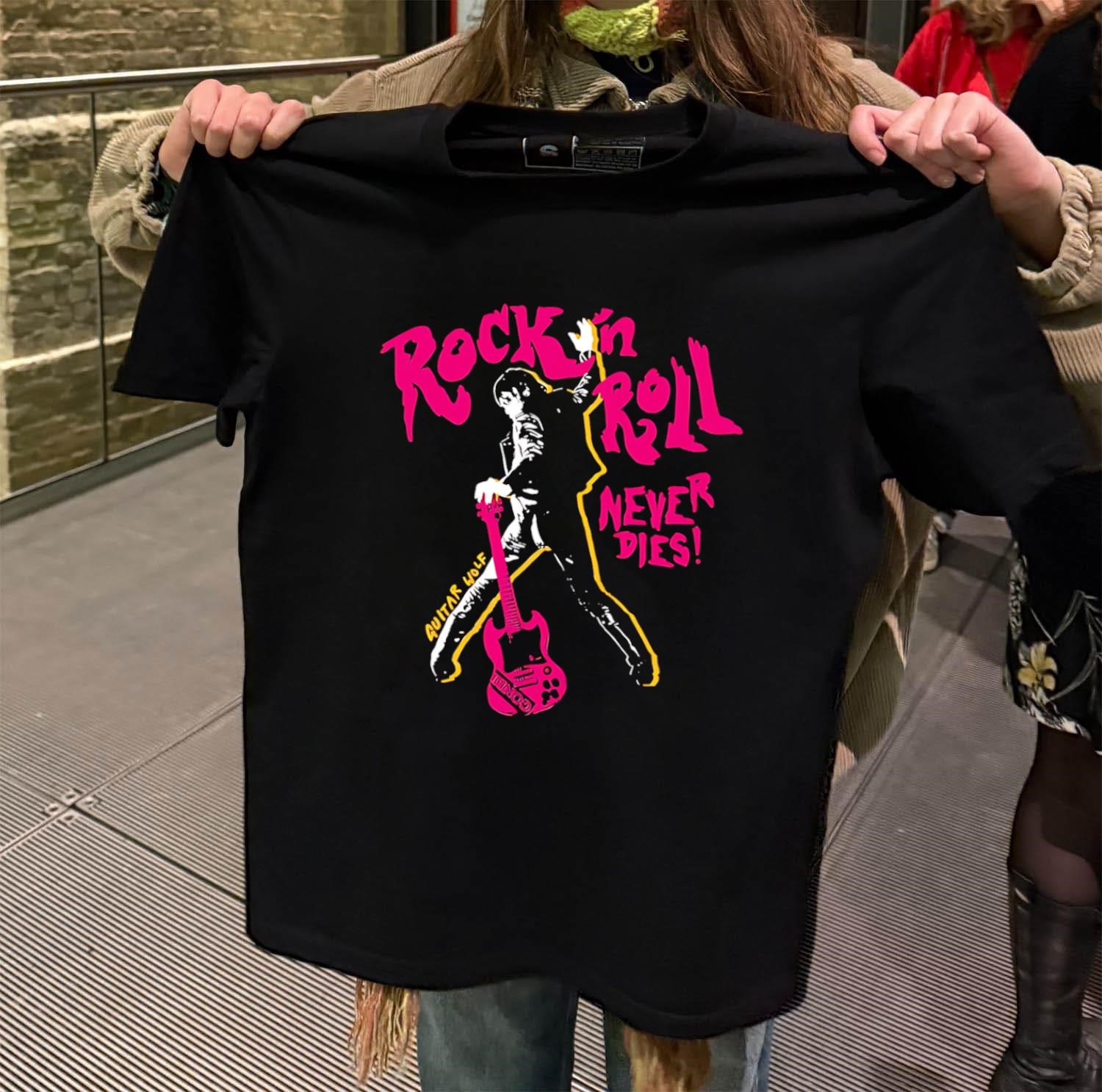 Rock 'n Roll Never Dies black-t-shirt