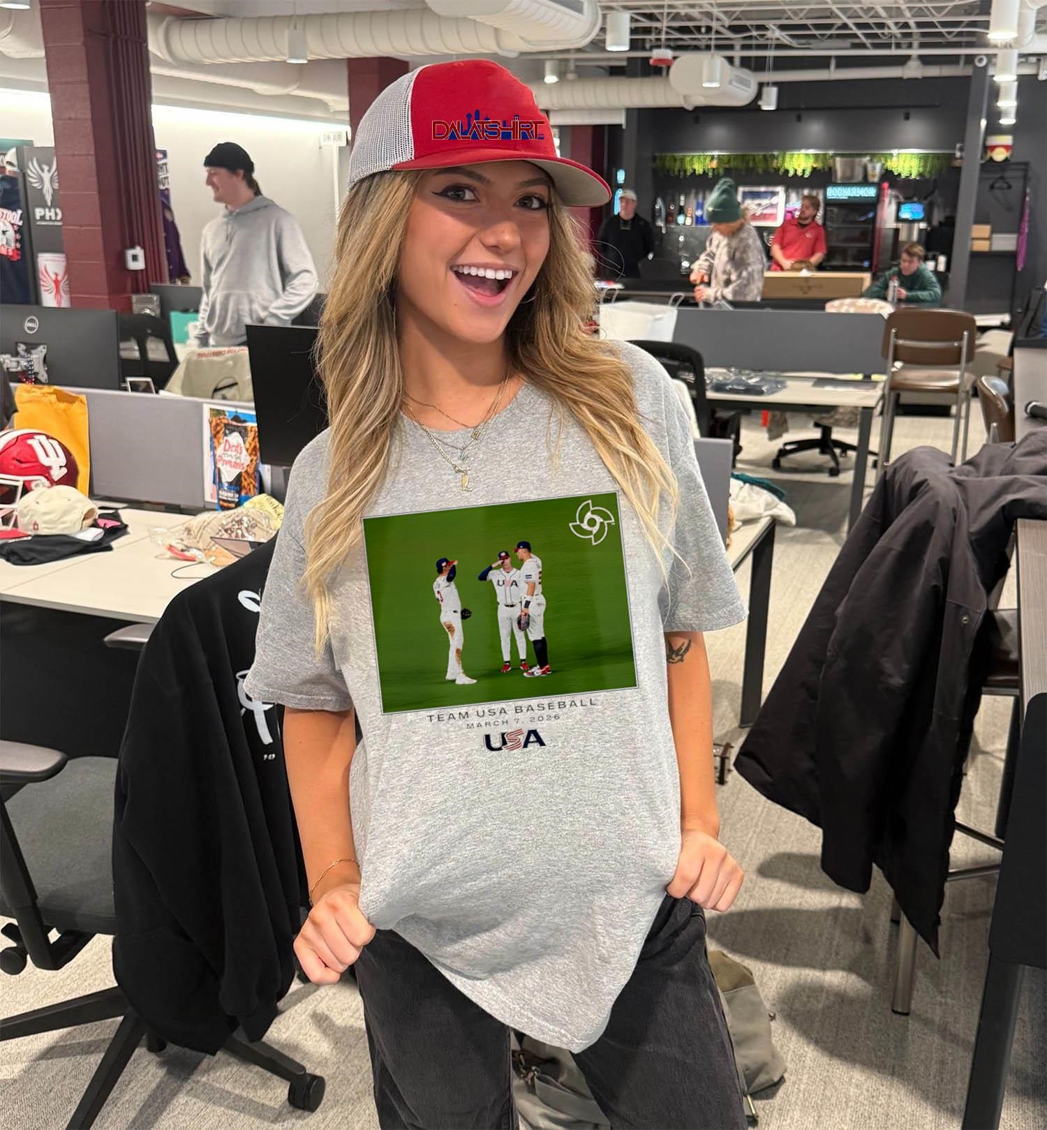 Team USA Baseball 2026 World Baseball Classic Moment V-Neck-T-Shirt